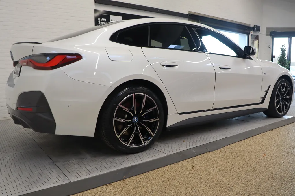 BMW i4 eDrive35 M-Sport