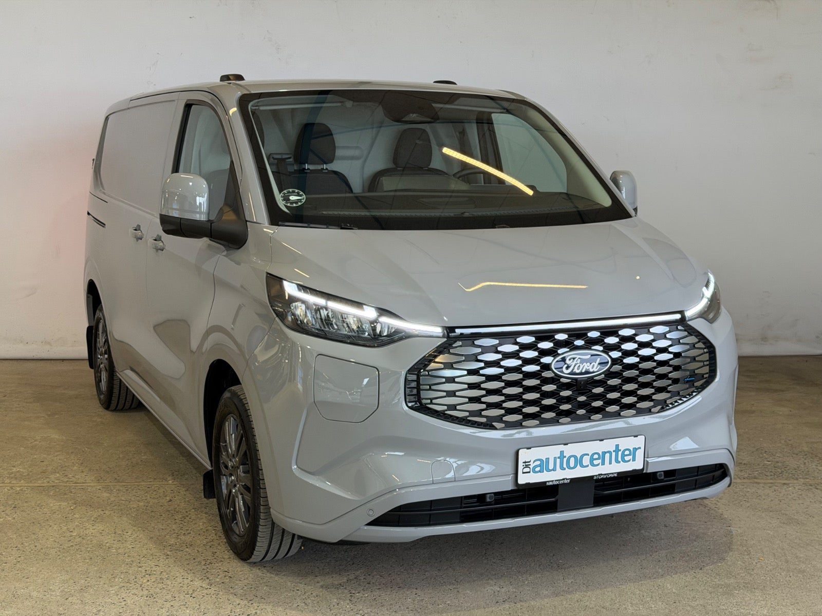 Ford E-Transit Custom 320L Limited