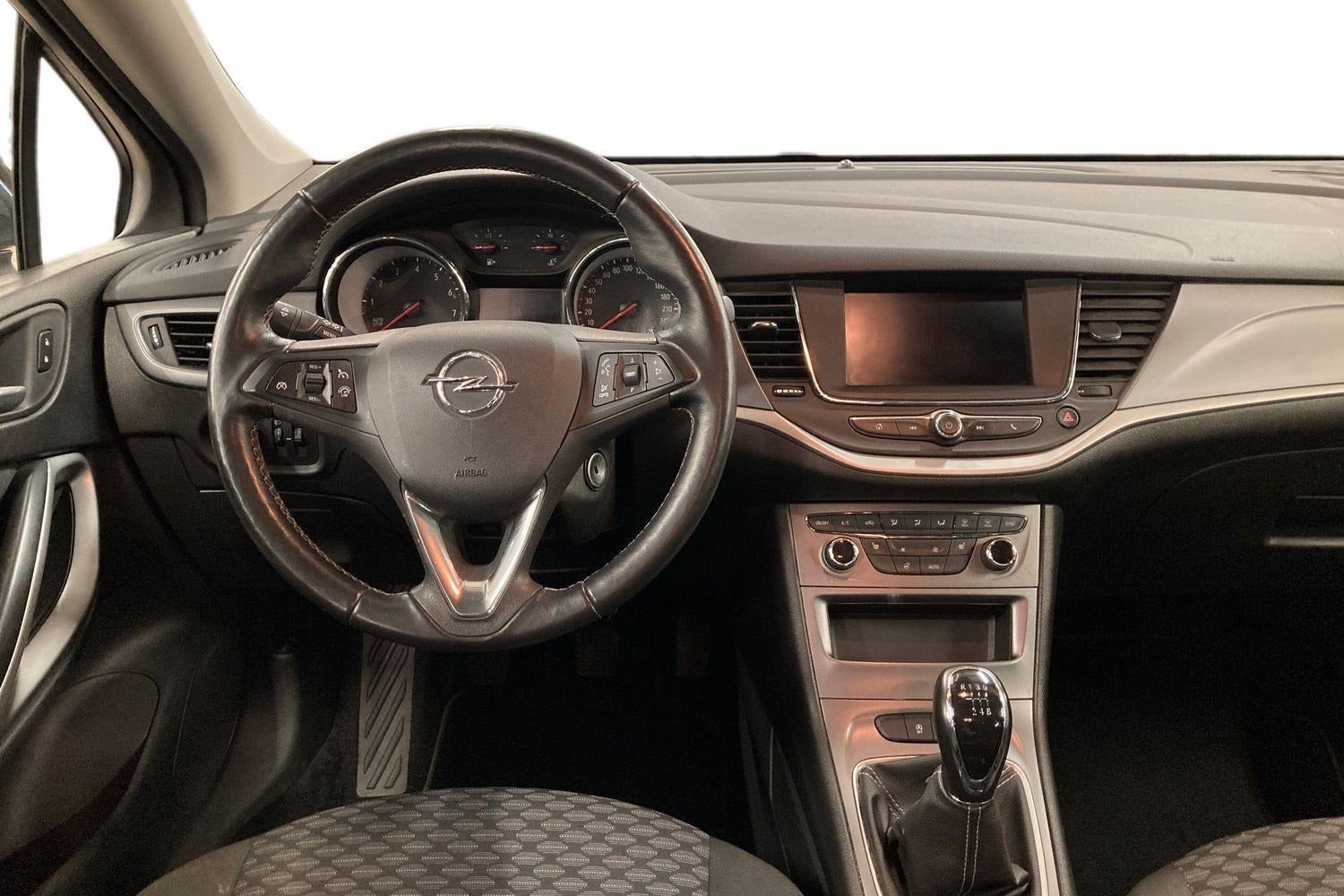Billede af Opel Astra 1,2 T 110 Edition Sports Tourer
