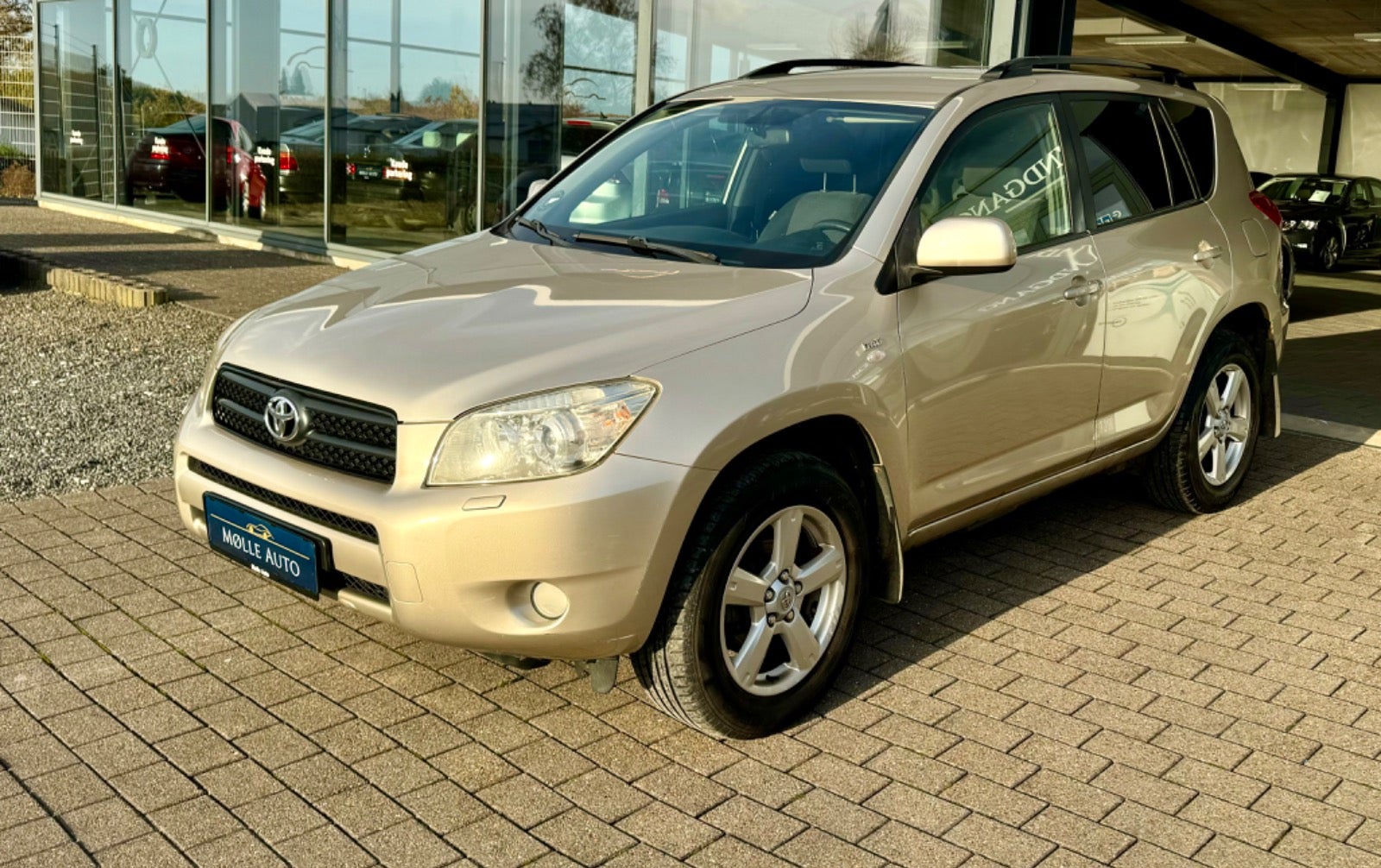 Billede af Toyota RAV4 2,2 D-4D 136 4x4 Van