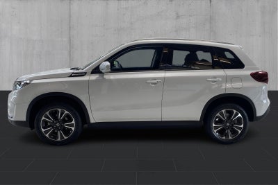 Suzuki Vitara mHybrid Adventure Suzuki Vitara mHybrid Adventure - 1