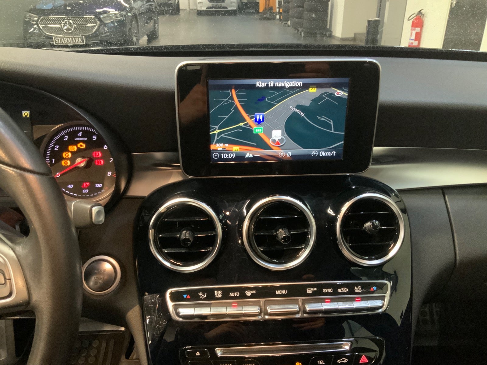 Mercedes-Benz C 200