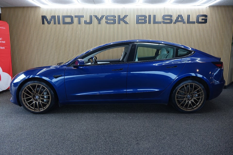 Tesla Model 3, Billede 3