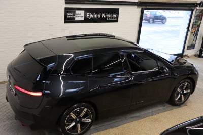 BMW iX xDrive40 Fully Charged