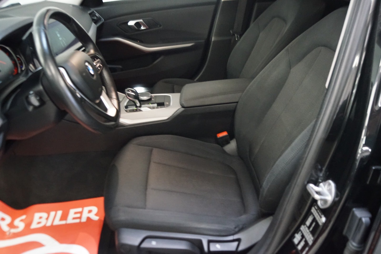BMW 320d Connected aut.