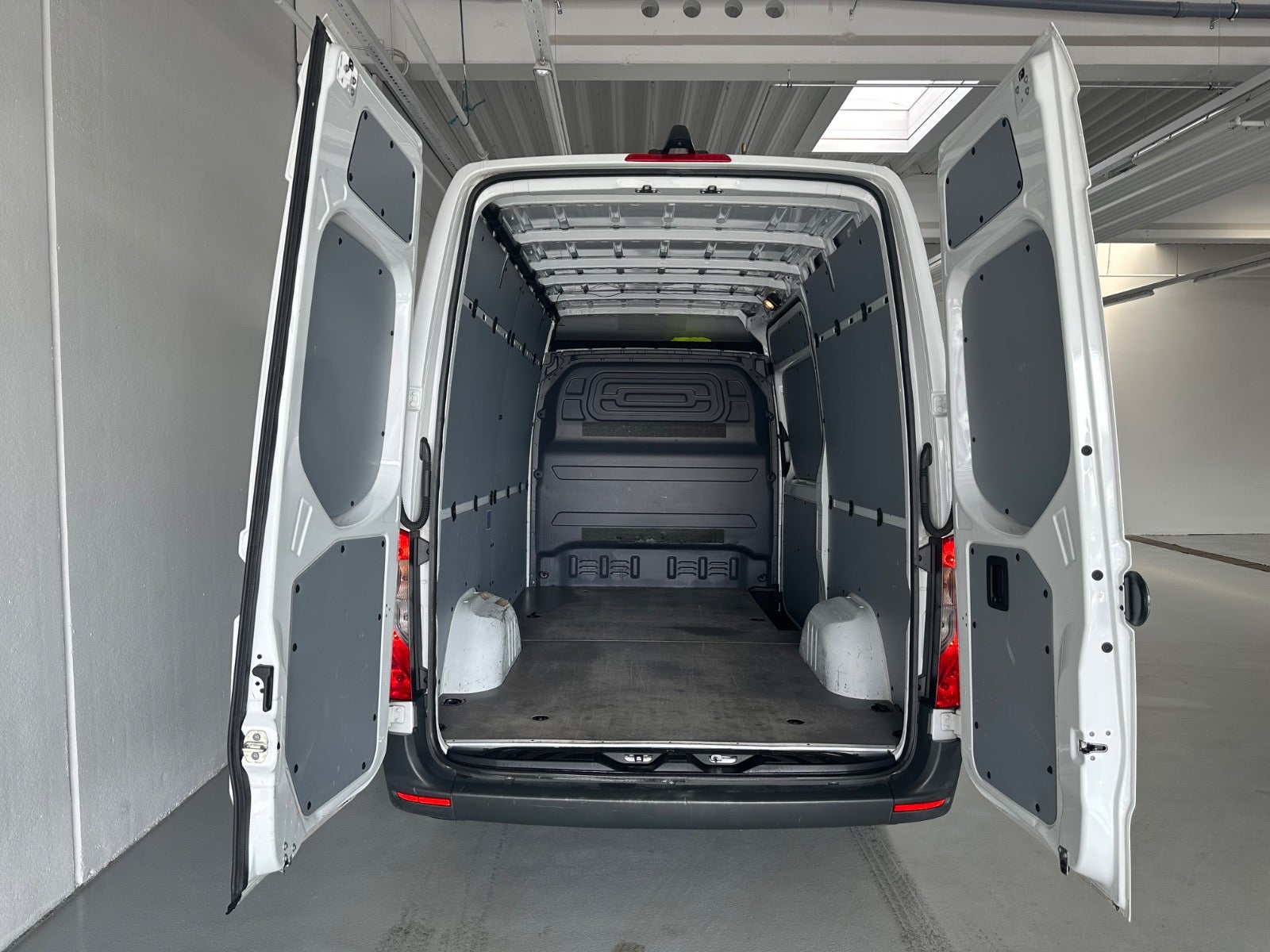 Billede af Mercedes Sprinter 317 2,0 CDi A2 Kassevogn aut. RWD