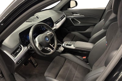 BMW iX1 eDrive20 M-Sport Pro - 4