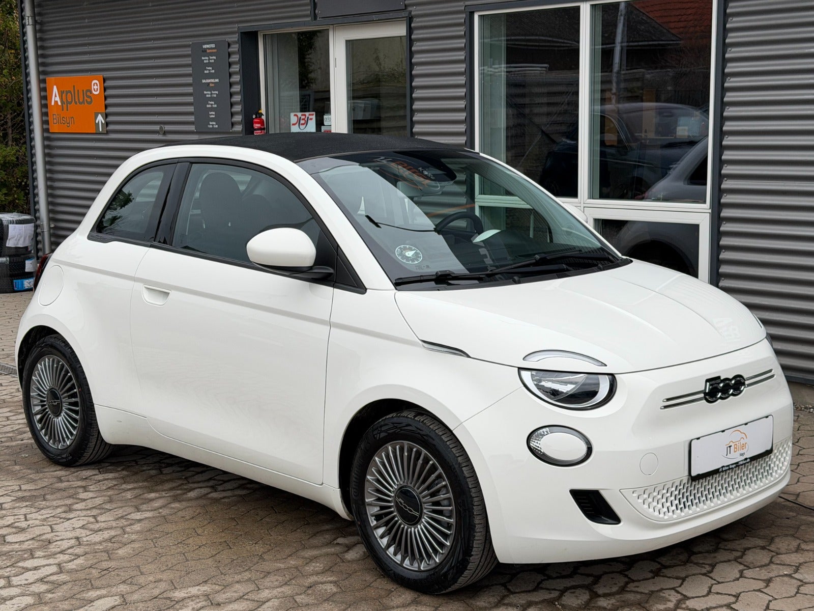 Fiat 500e Icon Cabrio