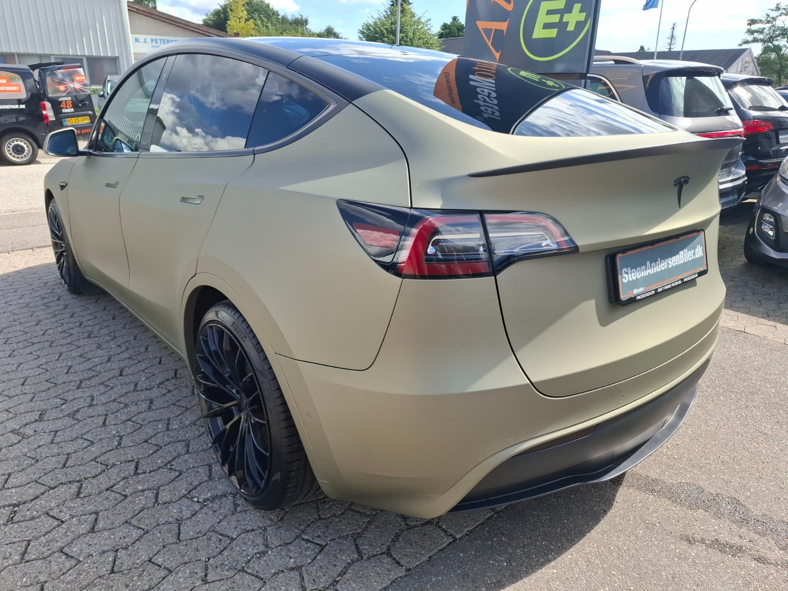 Tesla Model Y 2022