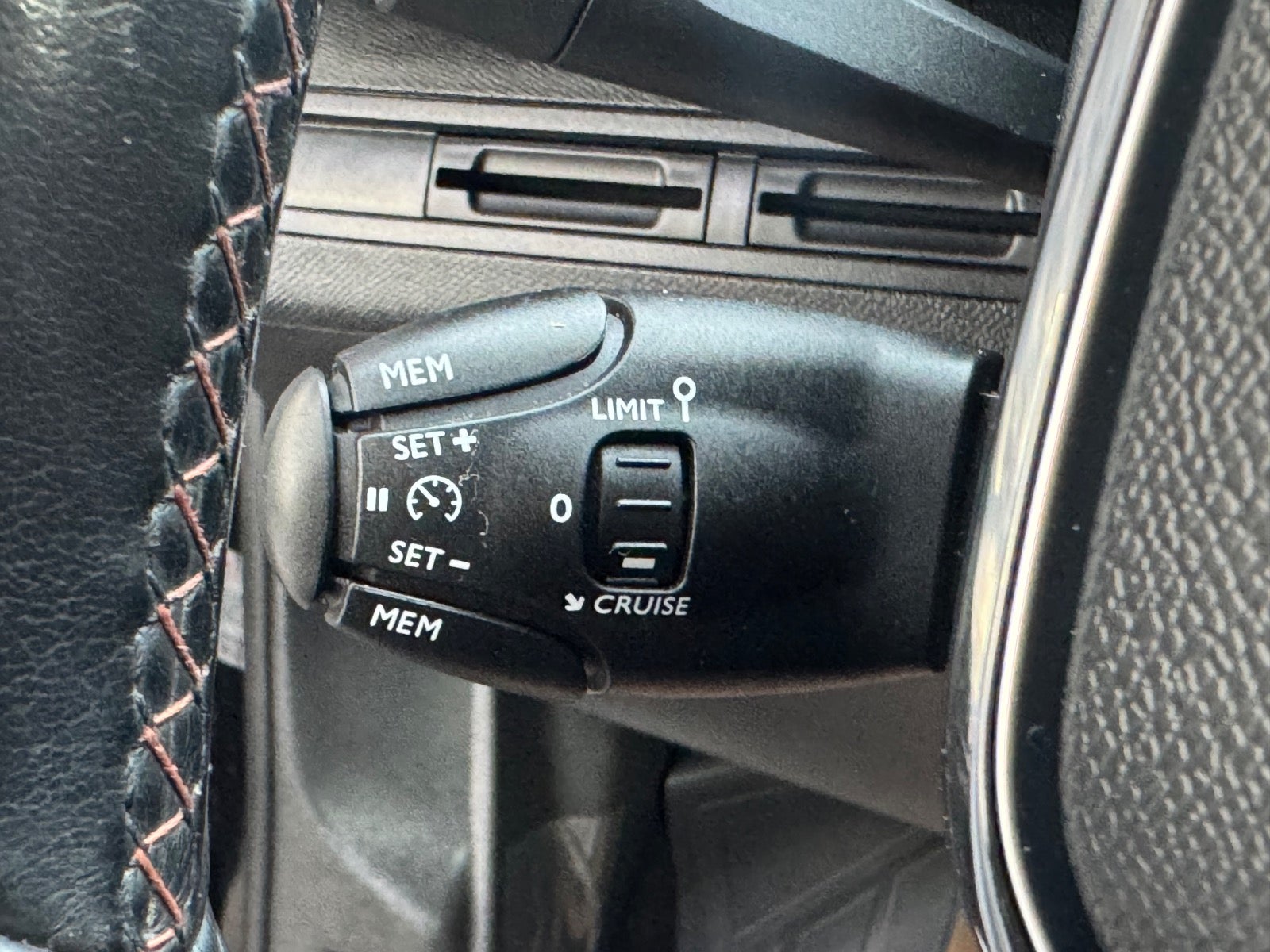 Billede af Peugeot 3008 1,6 BlueHDi 120 Active