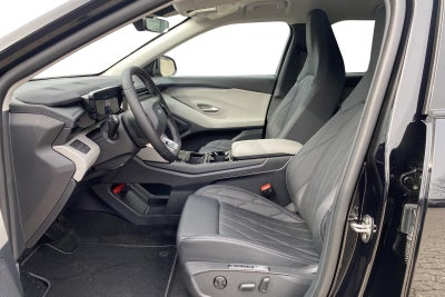 Ford Explorer Premium Extended Range