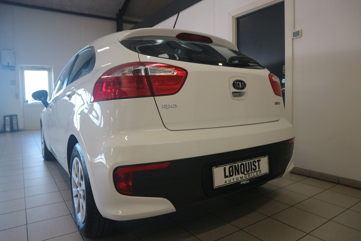 Kia Rio CVVT Comfort