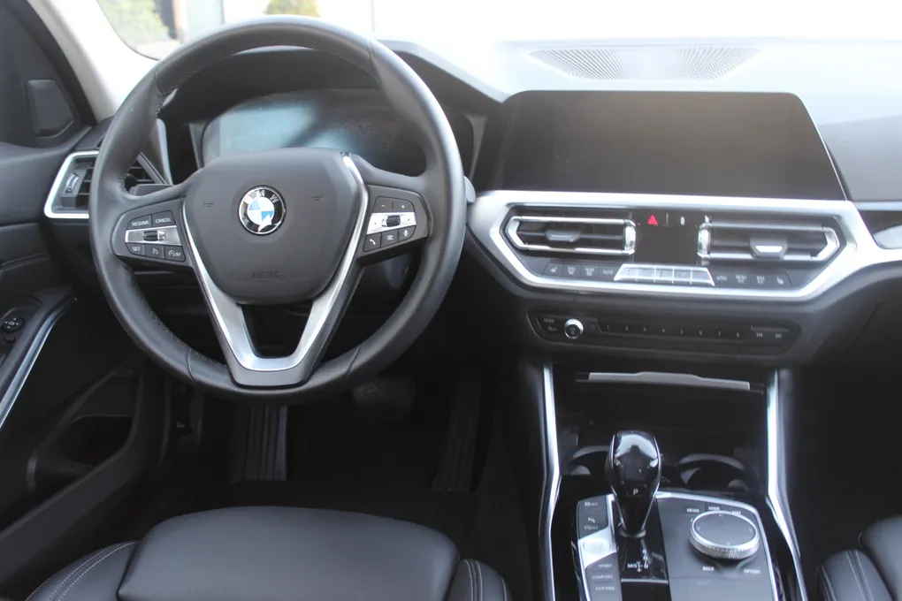 BMW 320i Sport Line aut.