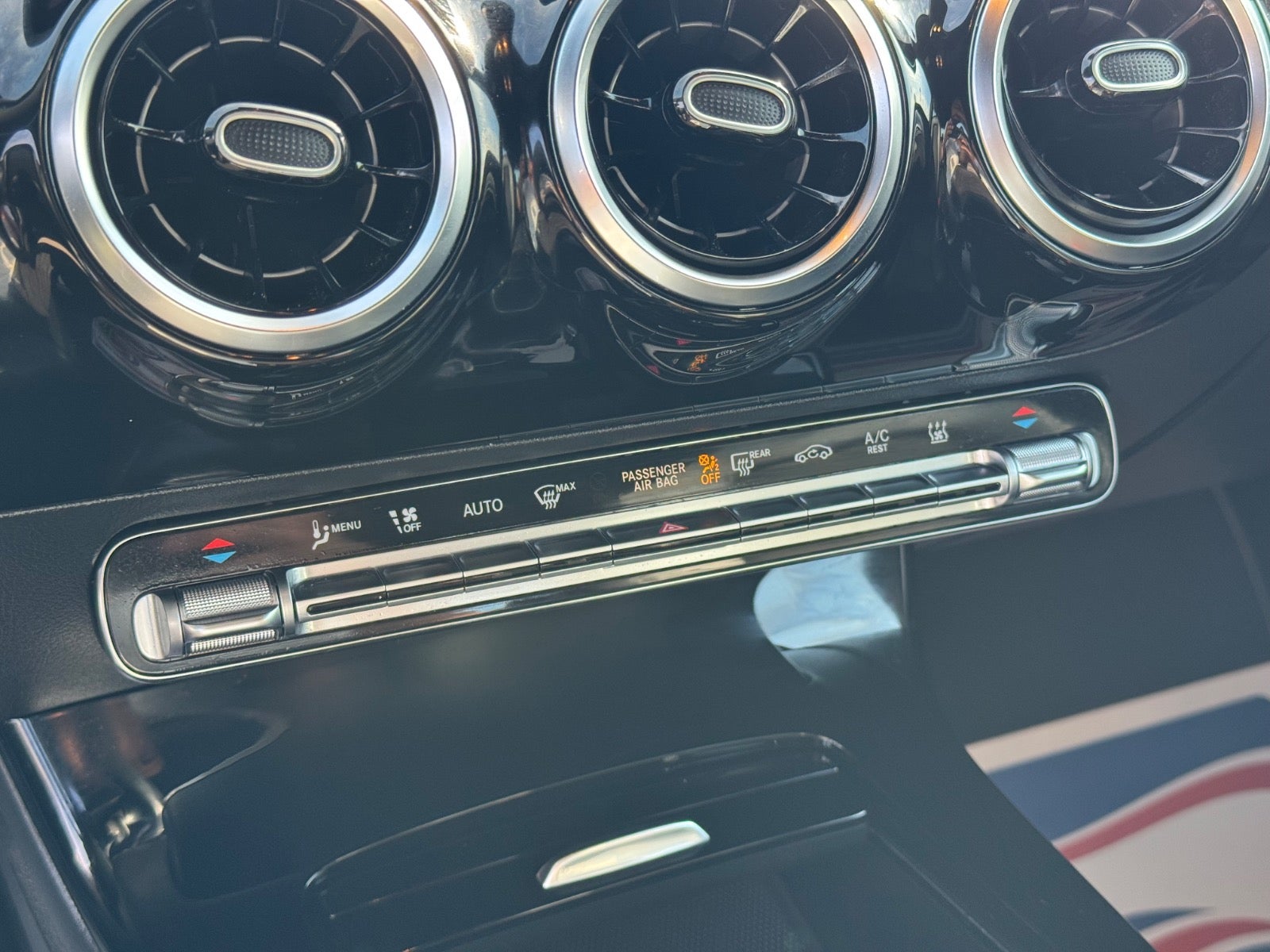 Billede af Mercedes A250 e 1,3 Progressive aut.