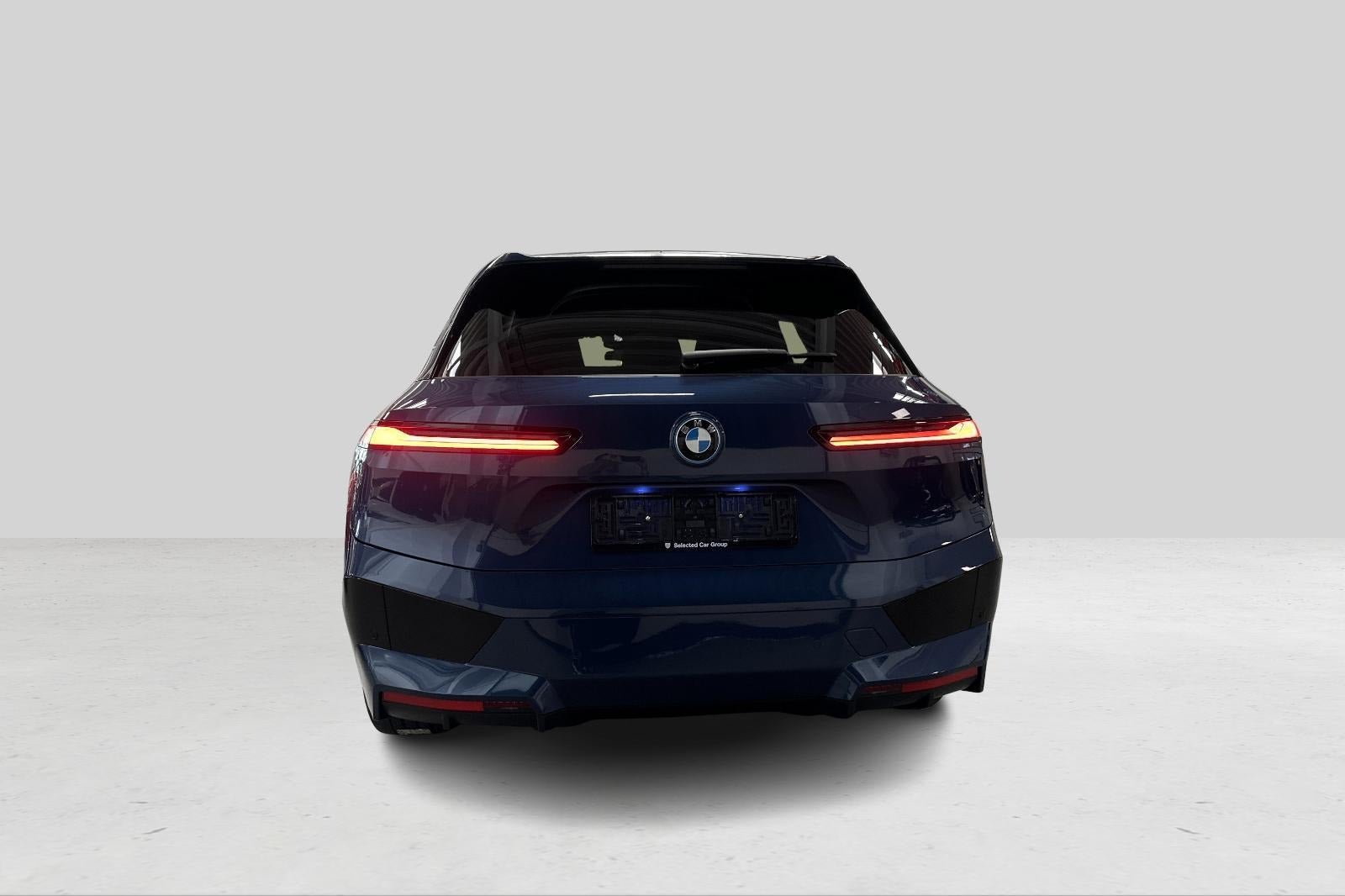 BMW iX xDrive50