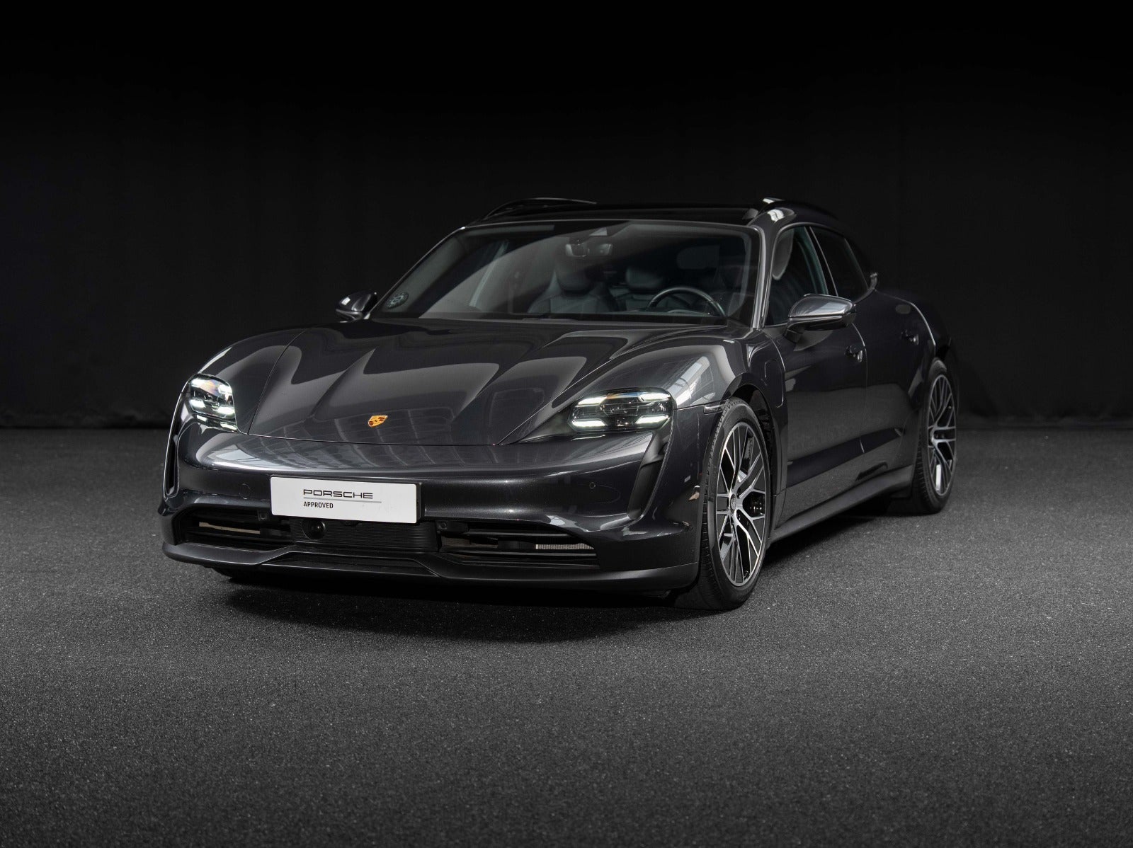 Gallery image 1 of 17