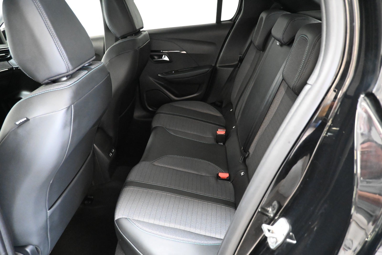 Peugeot 208 PureTech 100 Platin Sport