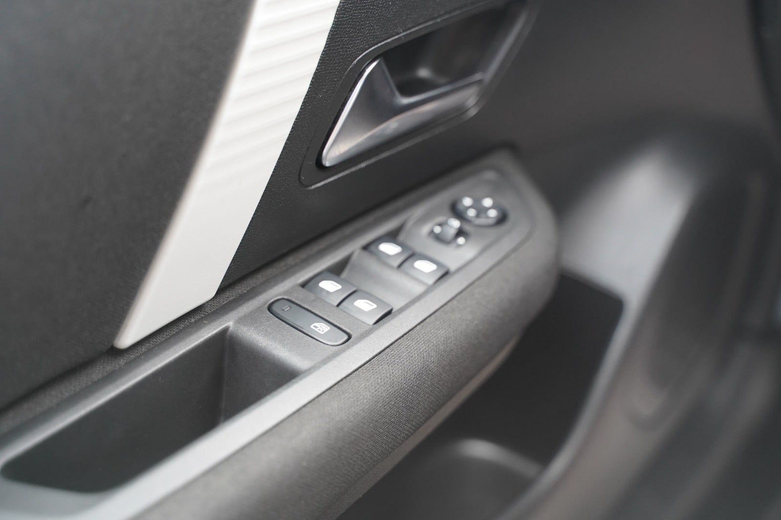 Billede af Citroën C4 1,5 BlueHDi 130 Feel EAT8