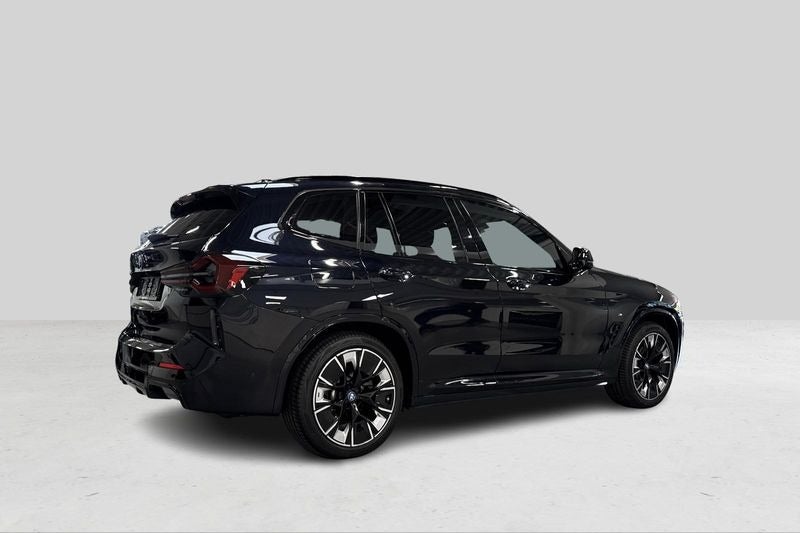 BMW iX3 Charged Plus M-Sport