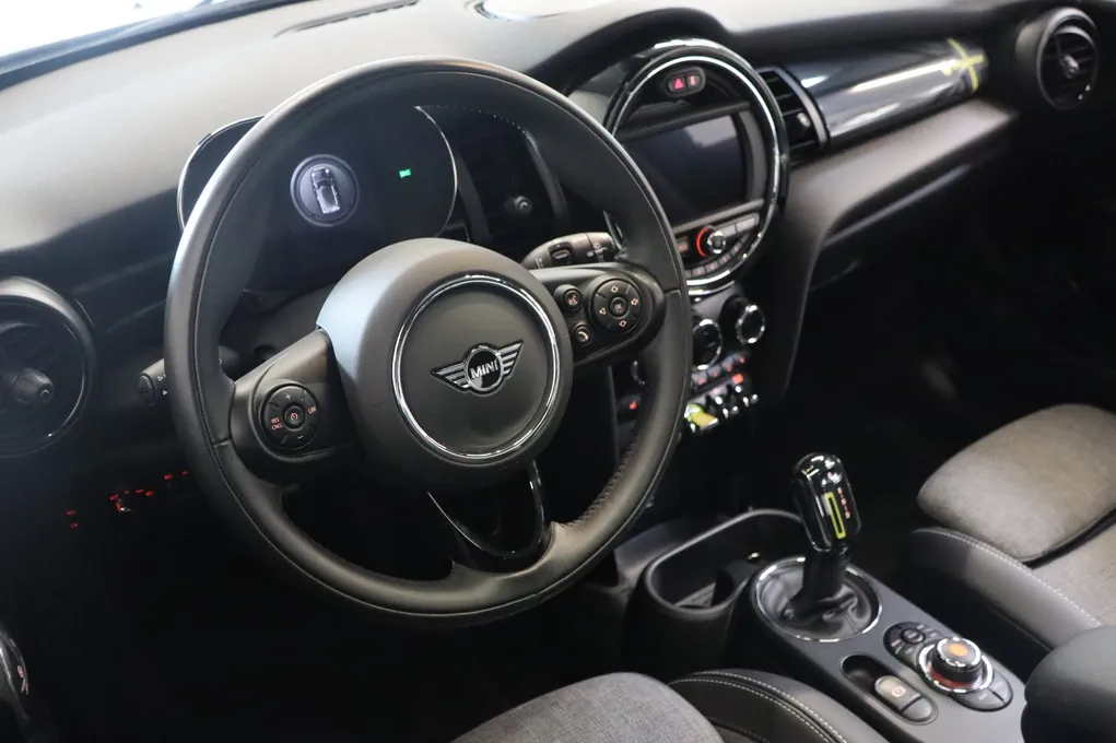 MINI Cooper SE Trim M