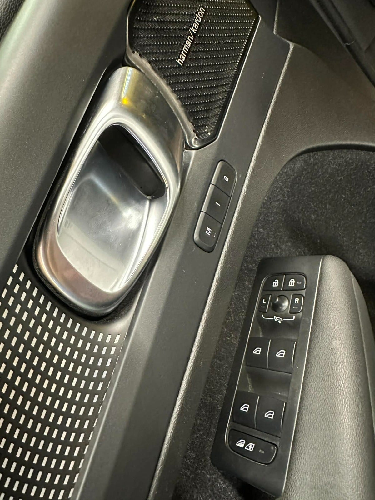 Billede af Volvo XC40 1,5 T5 ReCharge R-Design aut.