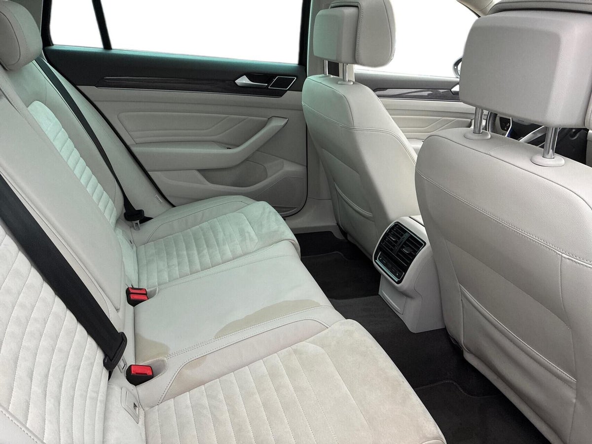 VW Passat GTE+ Variant DSG billede 12