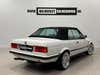 BMW 320i Cabriolet thumbnail