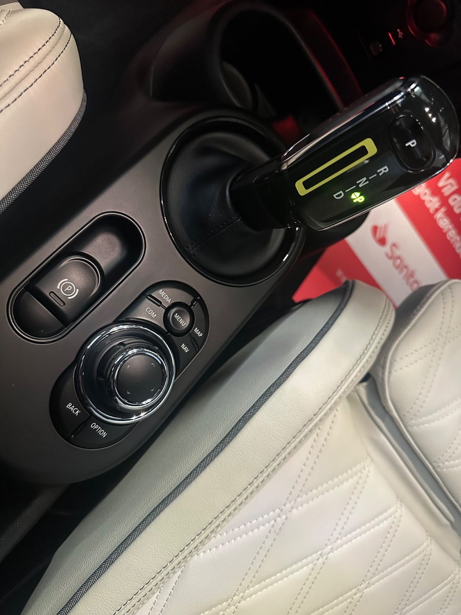 MINI Cooper SE Edition Premium Plus