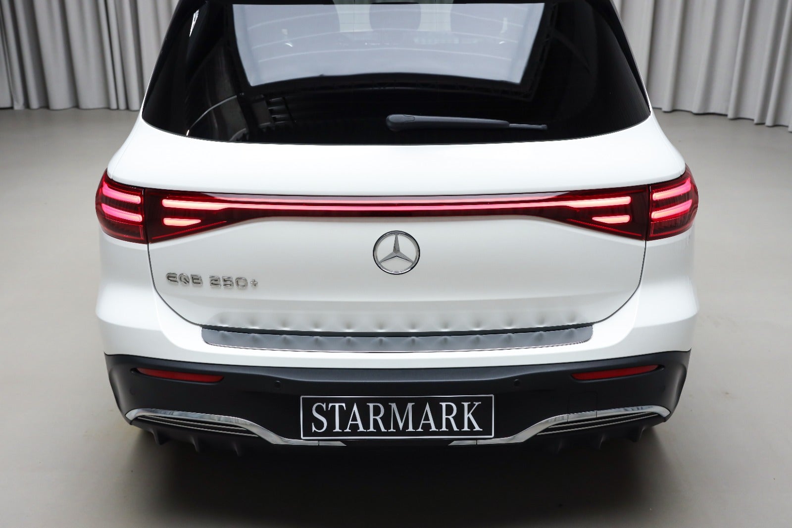 Mercedes-Benz EQB 250+