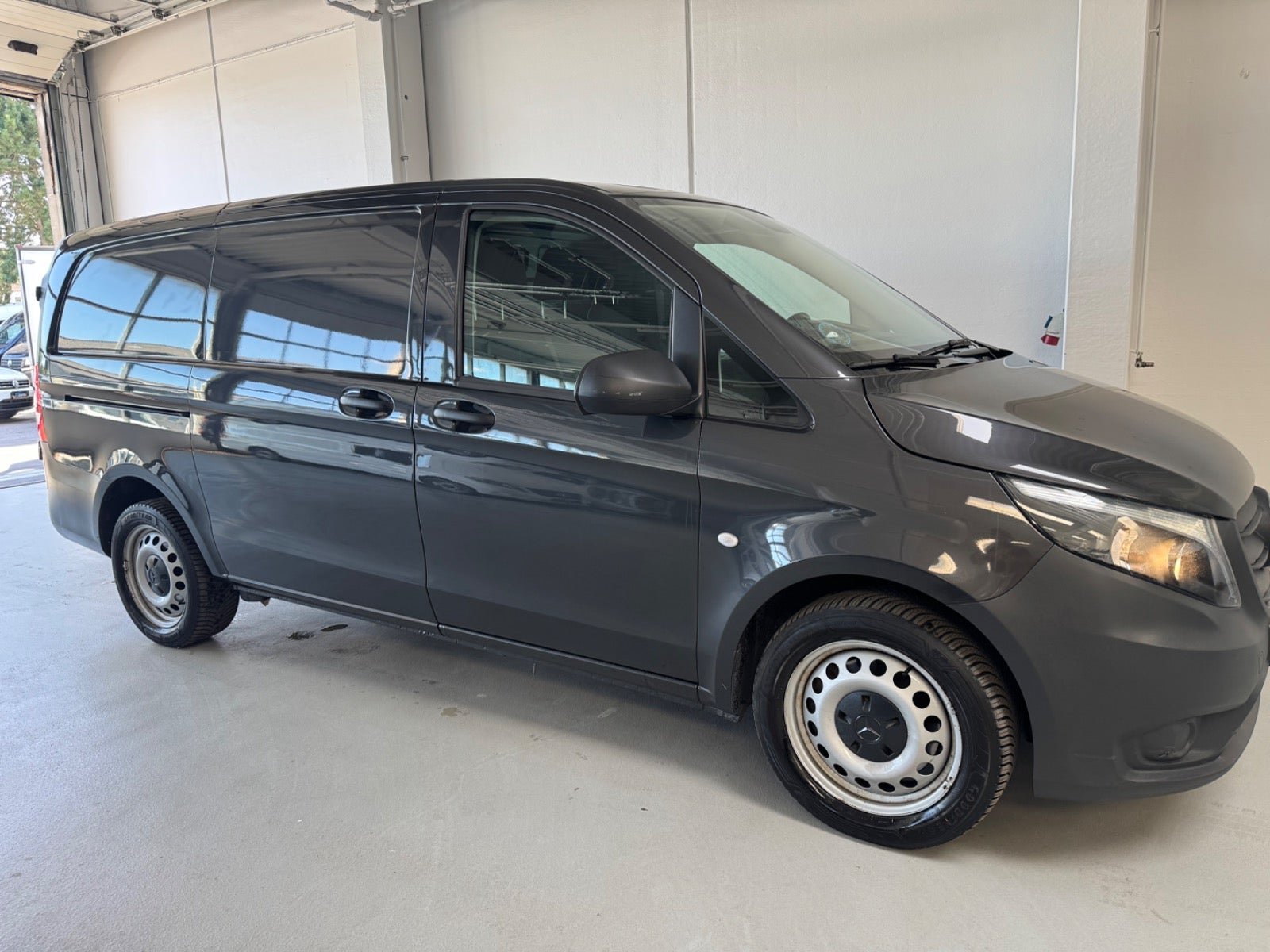 Billede af Mercedes Vito 119 2,0 CDi Kassevogn aut. L RWD