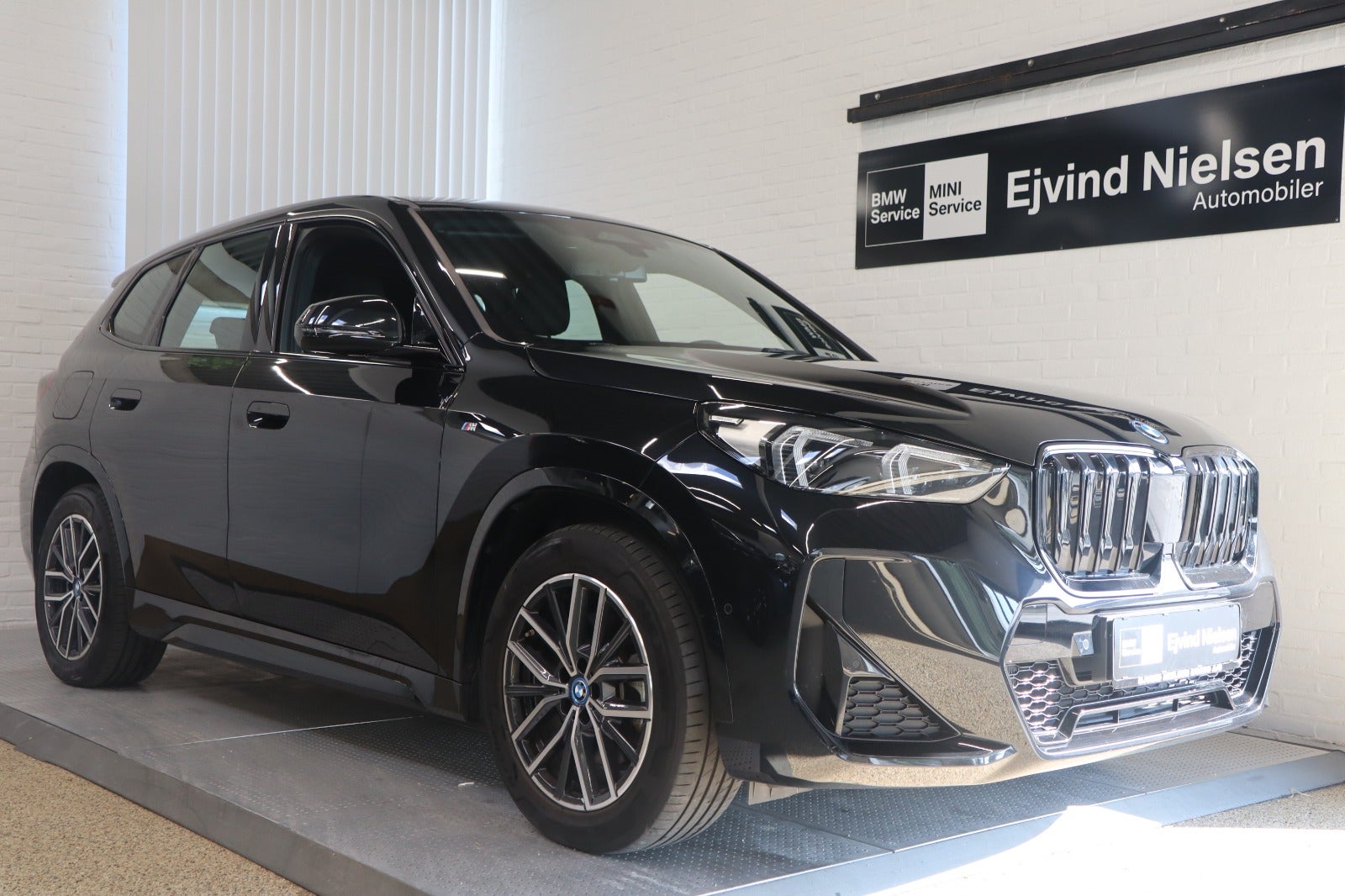 BMW iX1 xDrive30 M-Sport