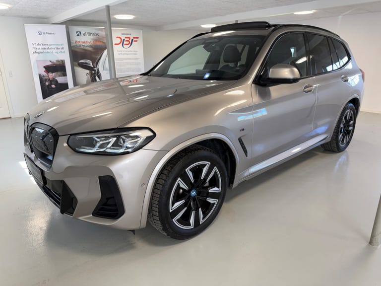 BMW iX3 Charged M-Sport