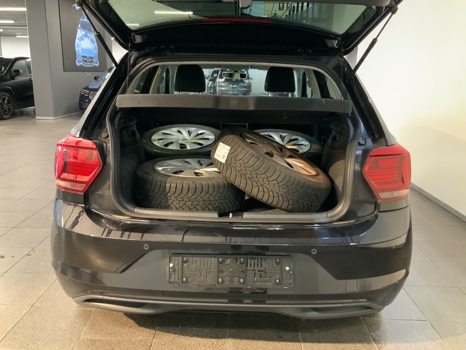 VW Polo (5/8)