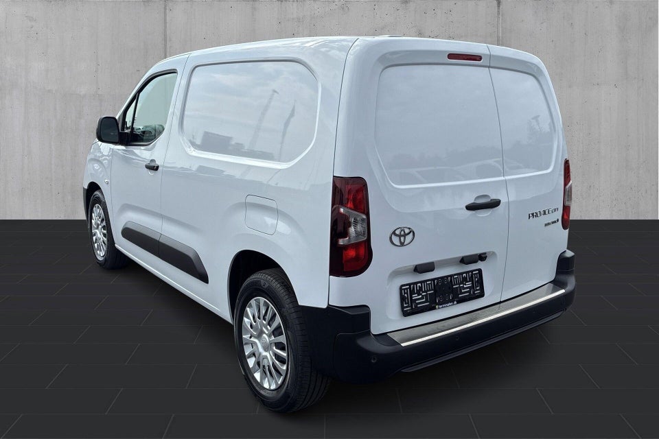 Toyota ProAce City 50,0 Medium Comfort Master 2026