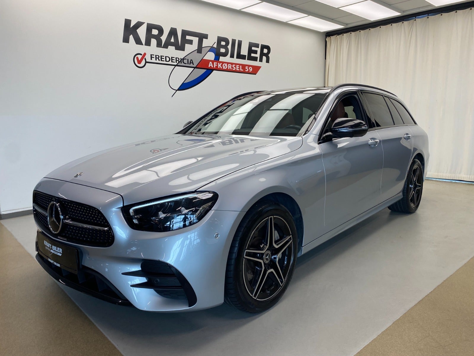 Billede af Mercedes E300 de 2,0 Advantage AMG stc. aut.