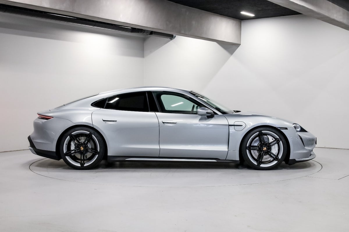 Porsche Taycan Turbo Performance+