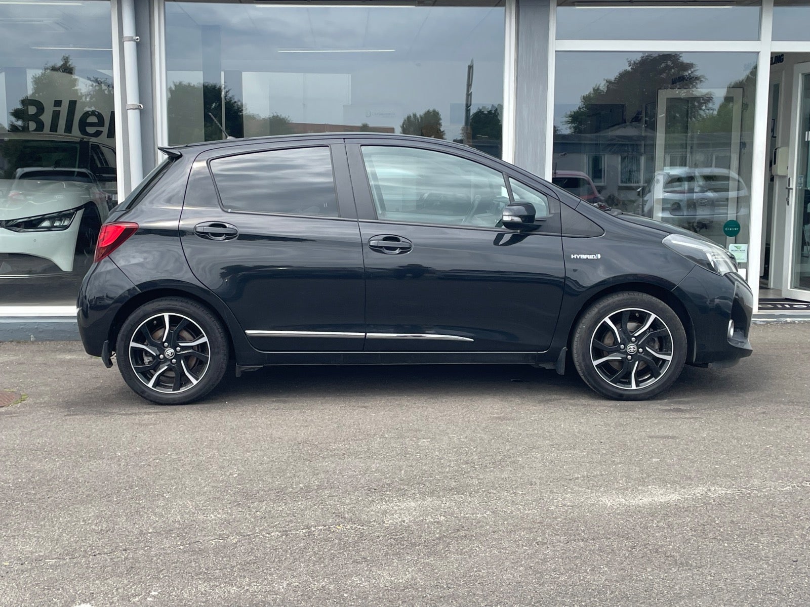 Billede af Toyota Yaris 1,5 Hybrid H2 Style Luksus e-CVT