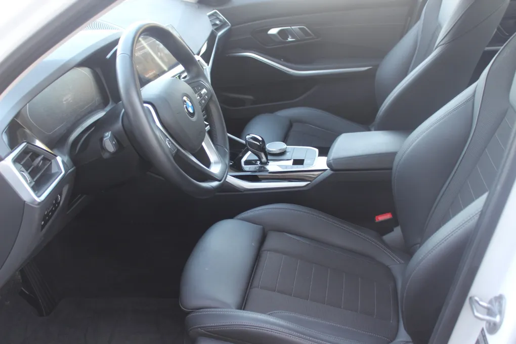 BMW 320i Sport Line aut.