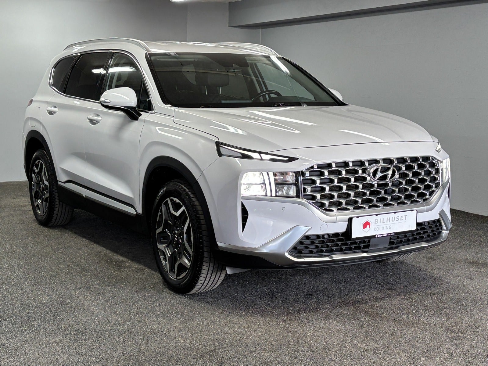 Billede af Hyundai Santa Fe 1,6 PHEV Essential aut. 4WD 7prs