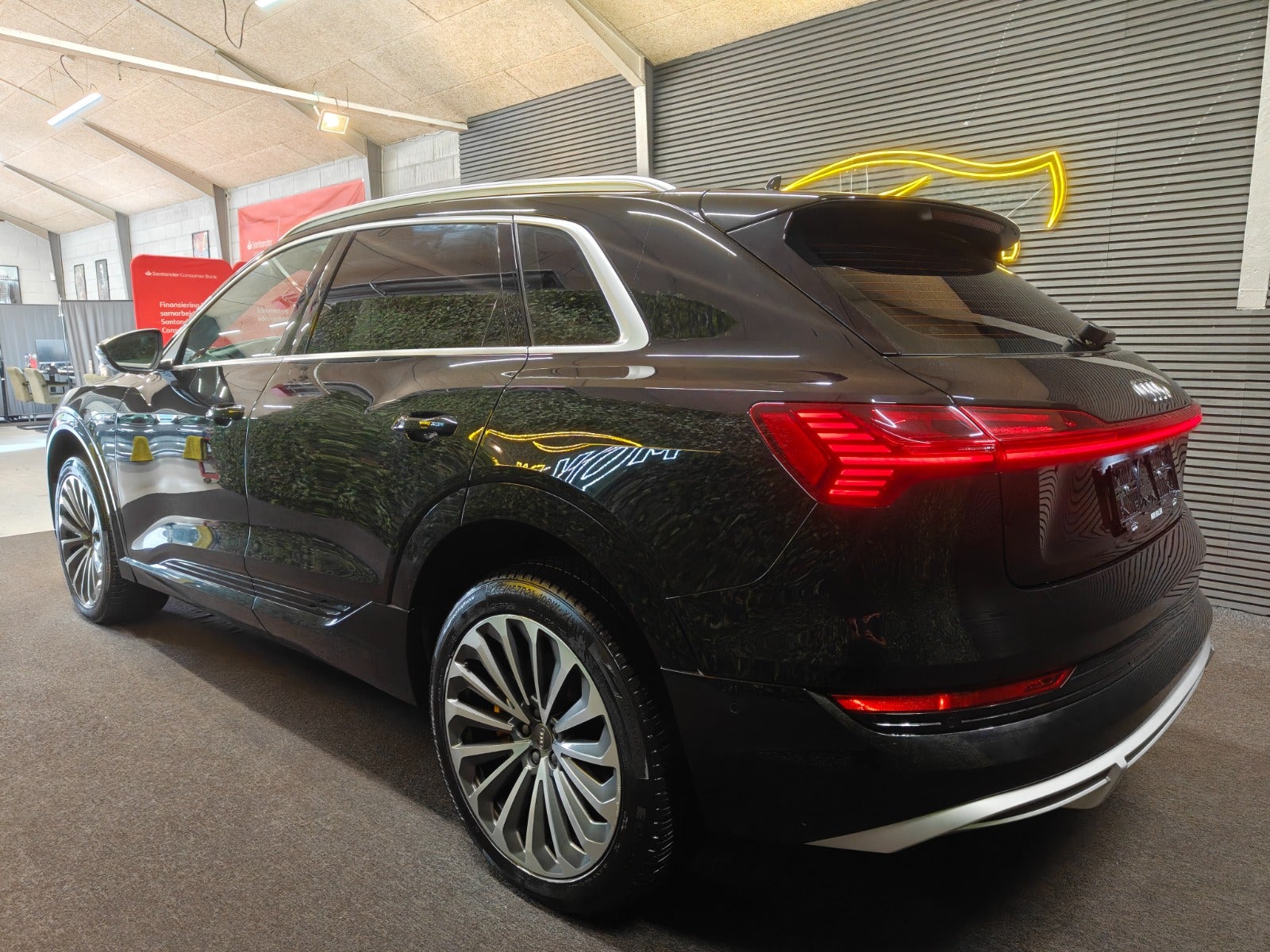Billede af Audi e-tron 50 S-line quattro