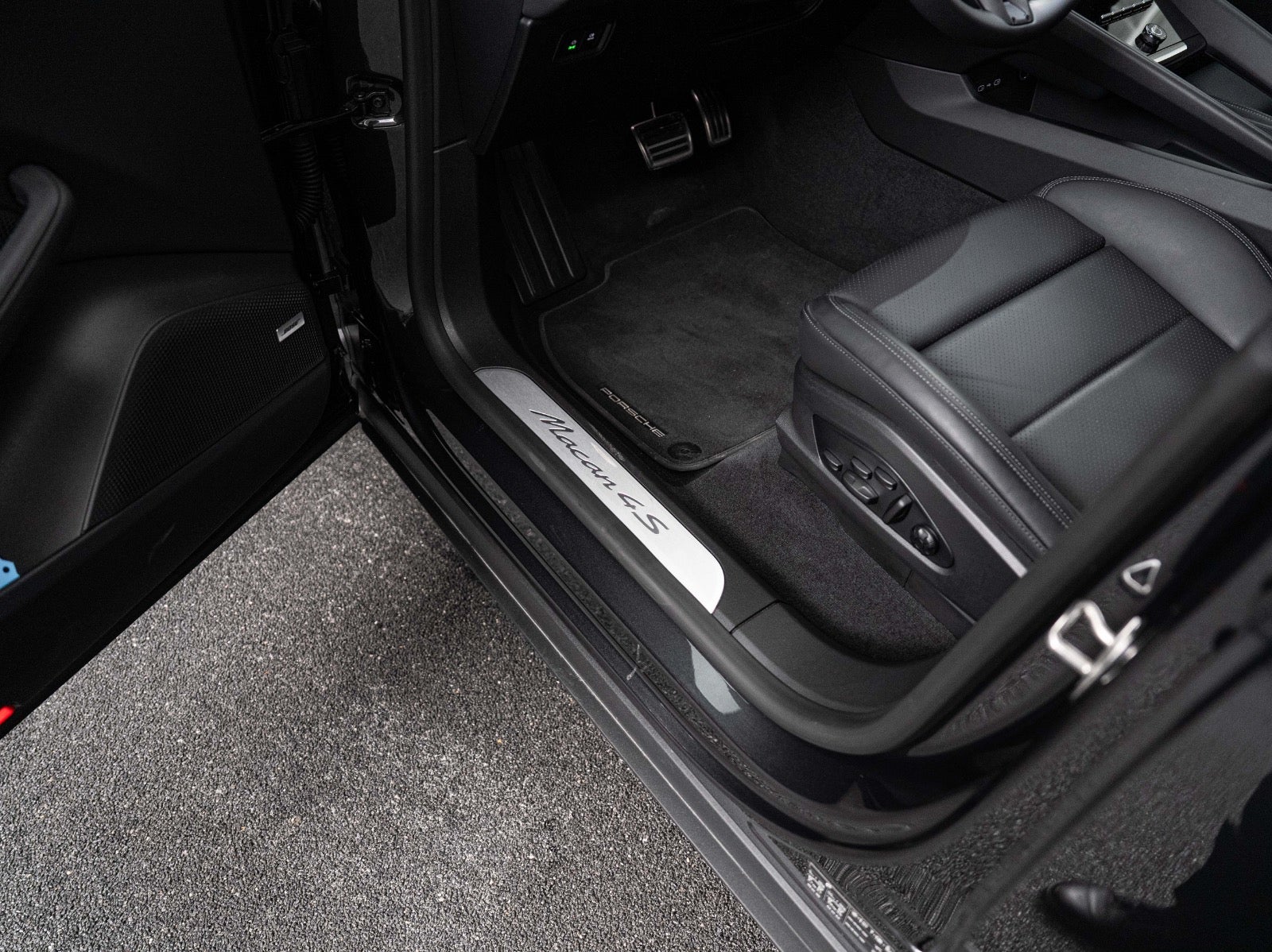 Gallery image 9 of 15