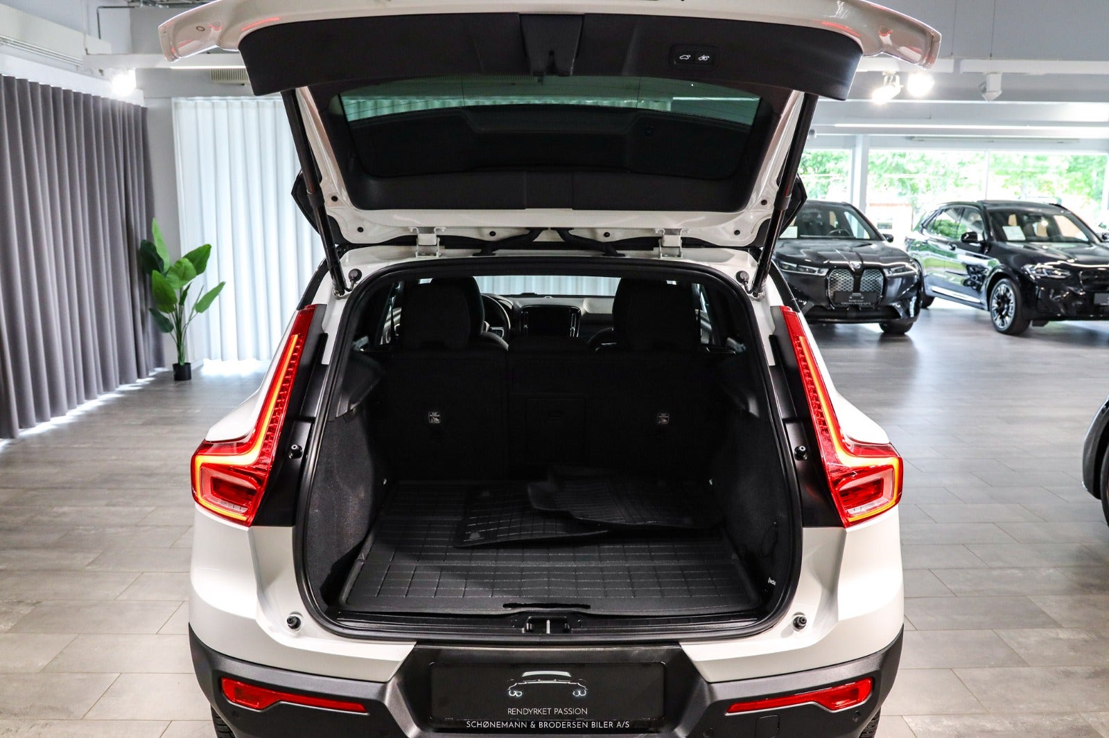 Billede af Volvo XC40  P6 ReCharge Plus