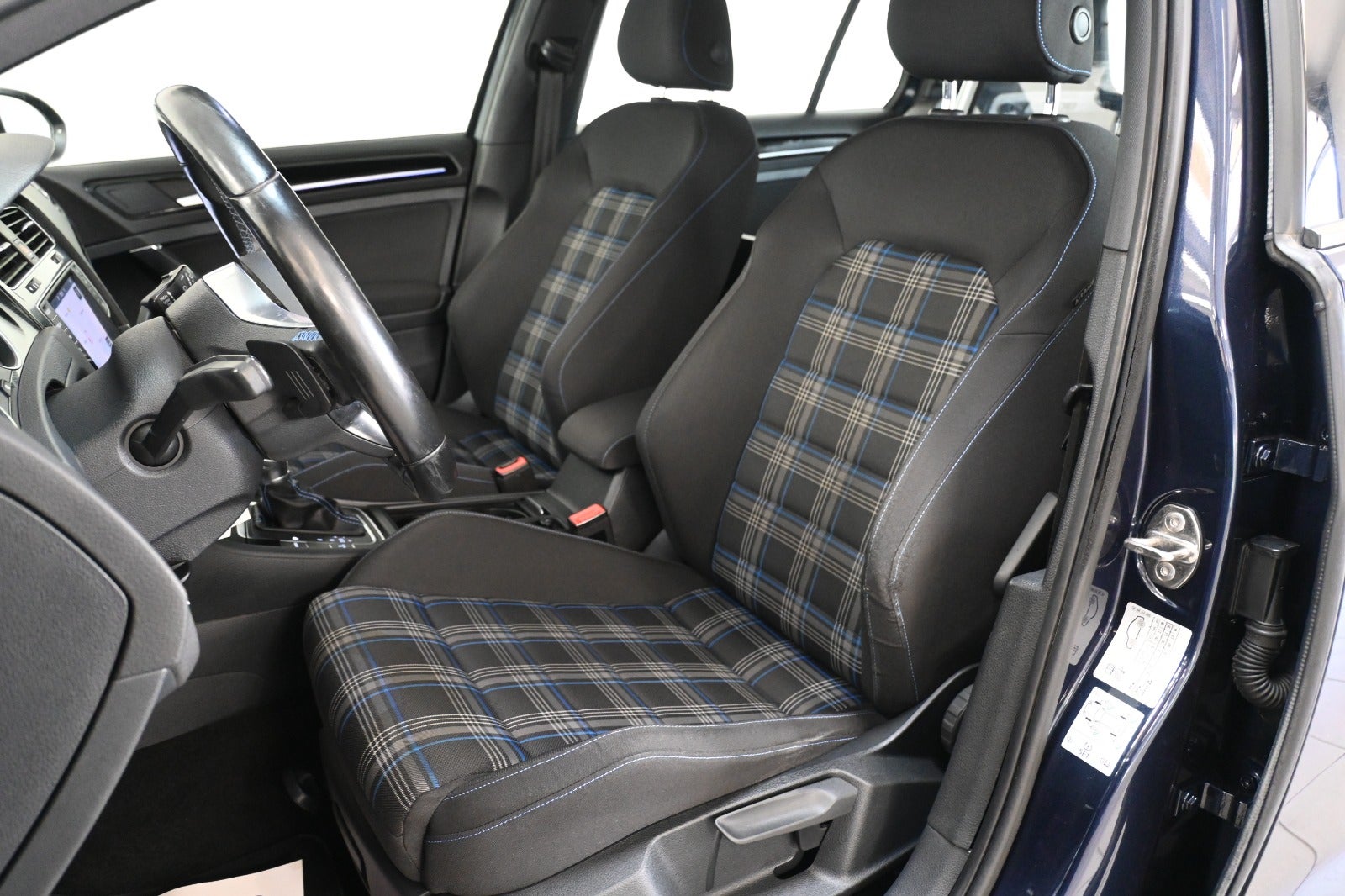 VW Golf VII GTE DSG Van