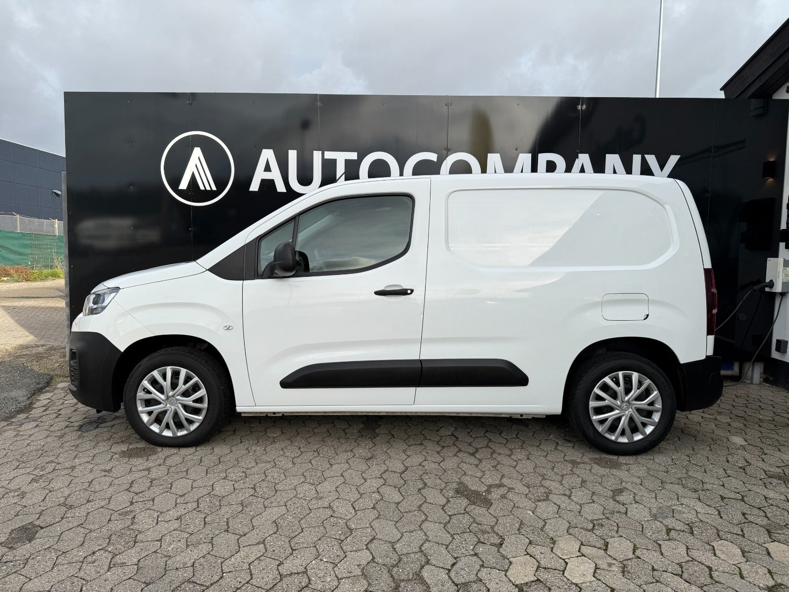Citroën Berlingo BlueHDi 100 L1 ProffLine Van