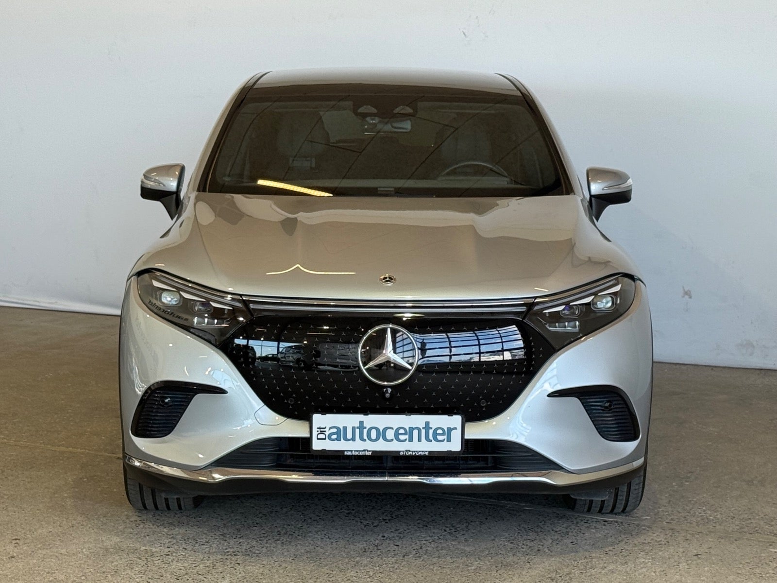 Mercedes EQS450+ SUV