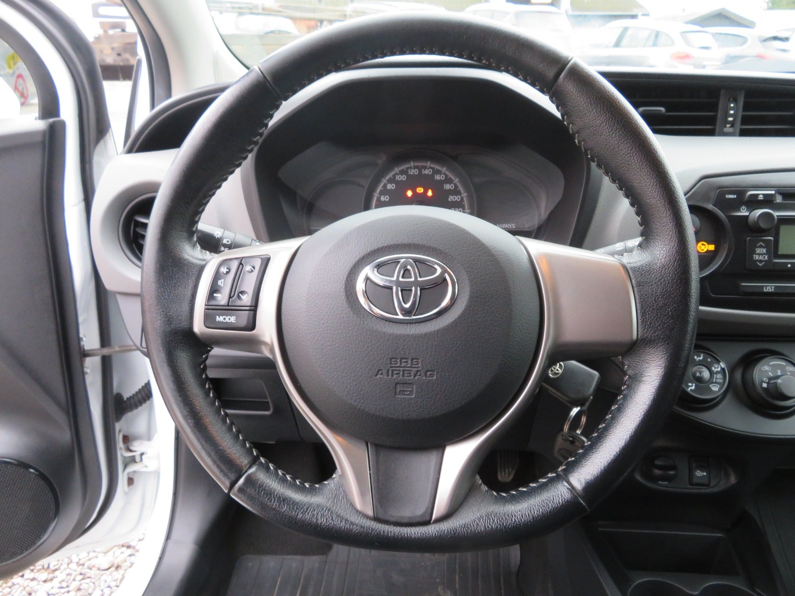 Toyota Yaris 2016