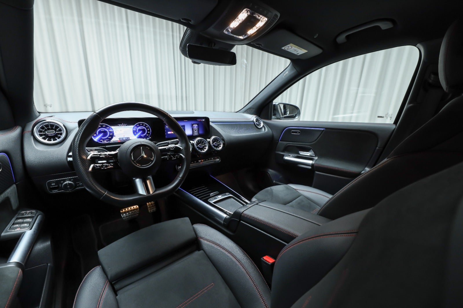 Mercedes-Benz EQA 350 (4/8)