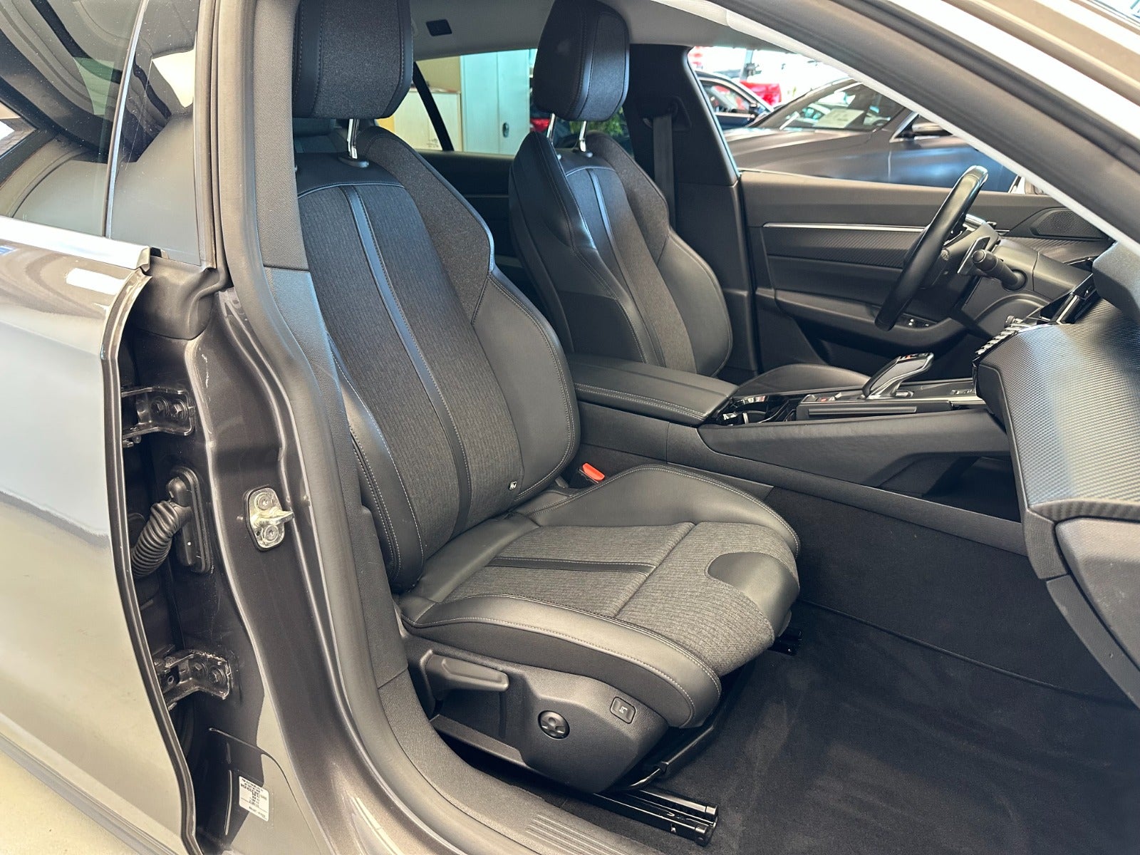 Billede af Peugeot 508 1,6 Hybrid Allure Pack SW EAT8