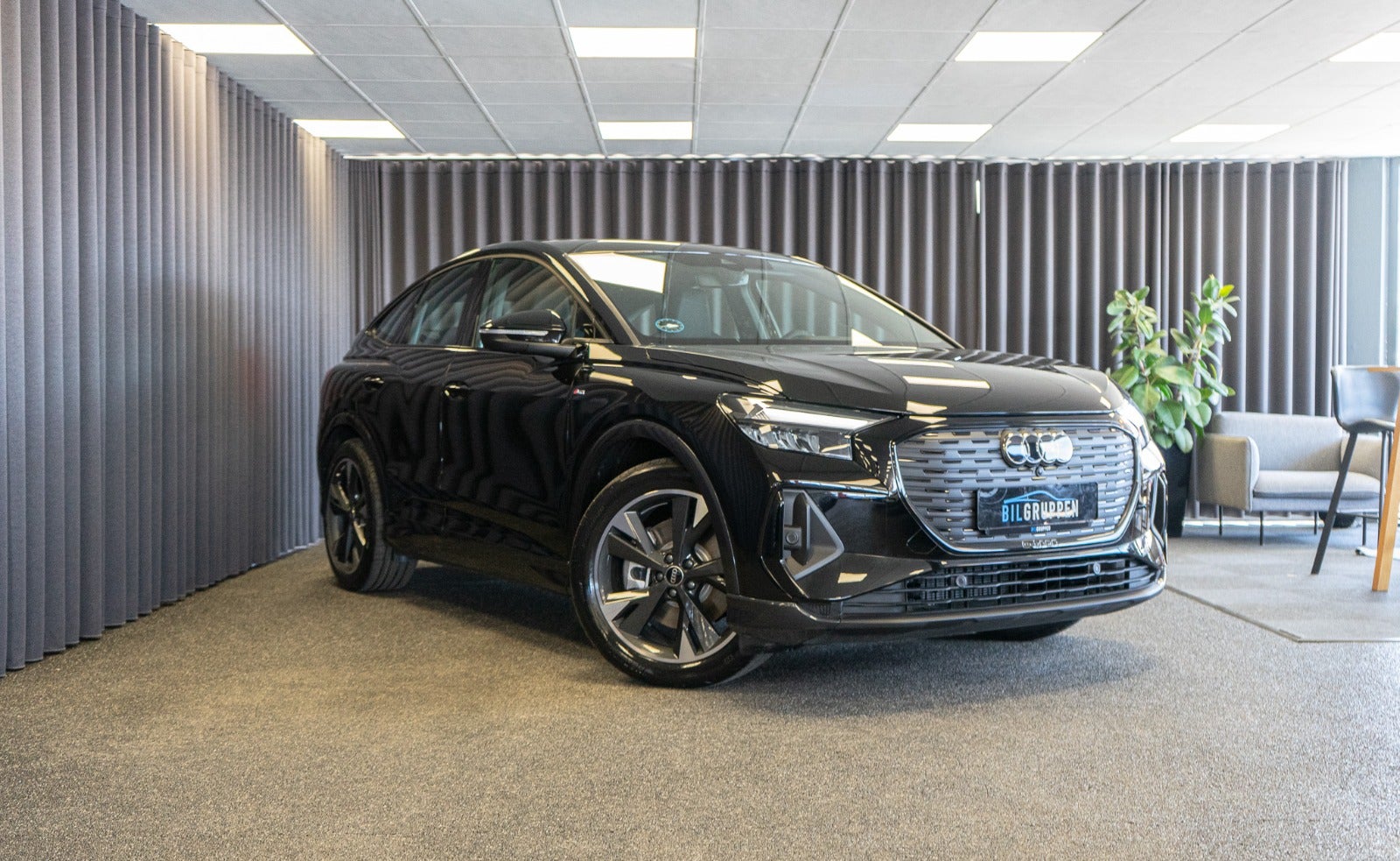 Billede af Audi Q4 e-tron 45 S-line Edition Sportback