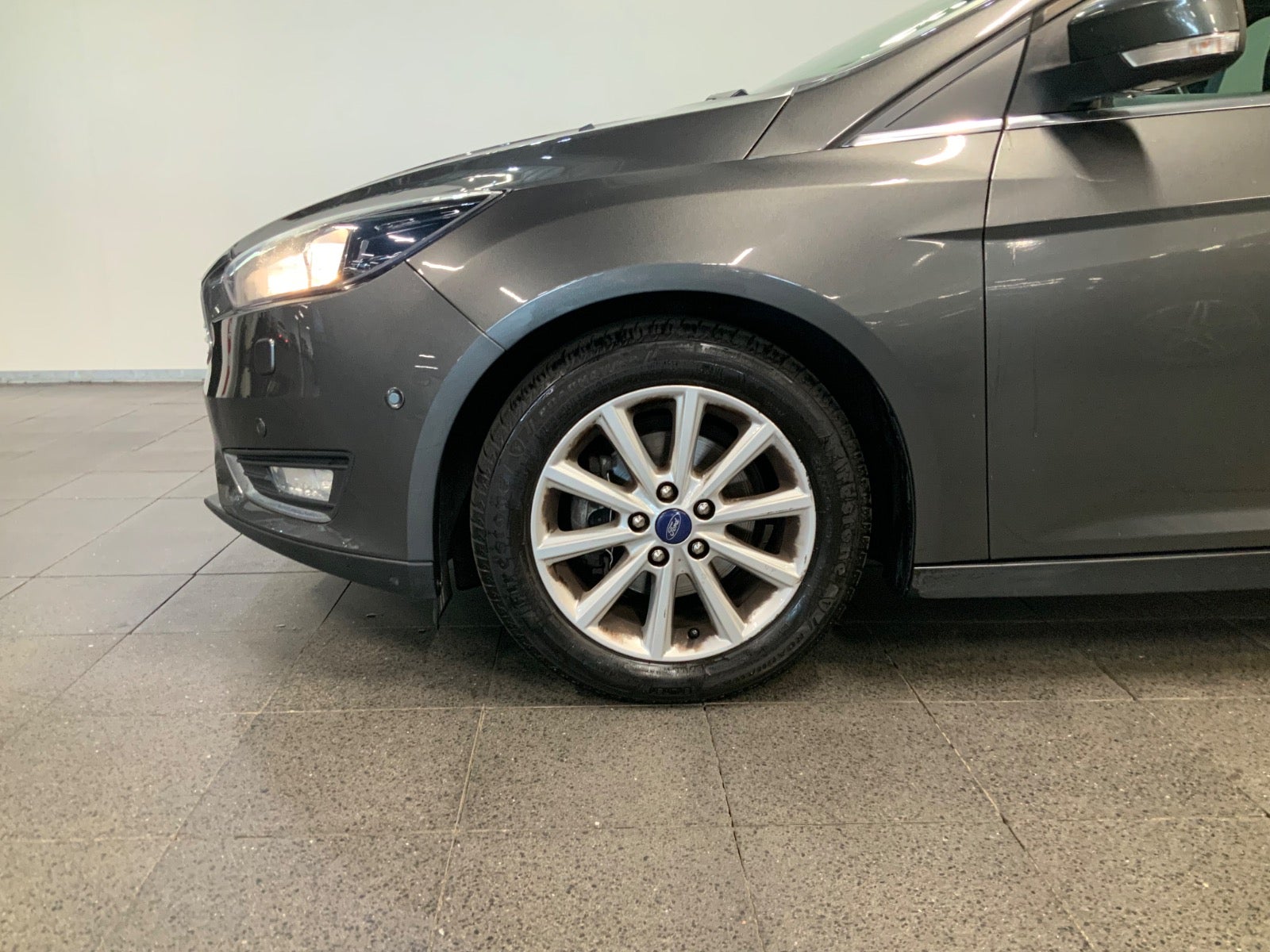 Ford Focus (3/8)